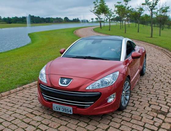 Aguardado h mais de um ano o Peugeot RCZ enfim lan ado no Brasil 