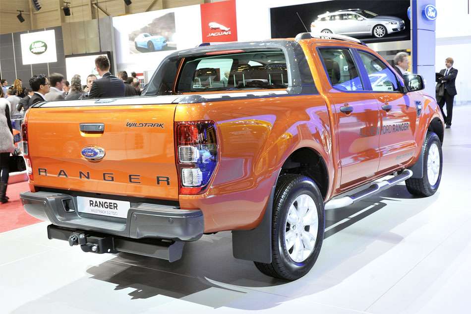 http://autossegredos.com.br/wp-content/uploads/2012/06/Ford-Ranger-Geneva-2.jpg