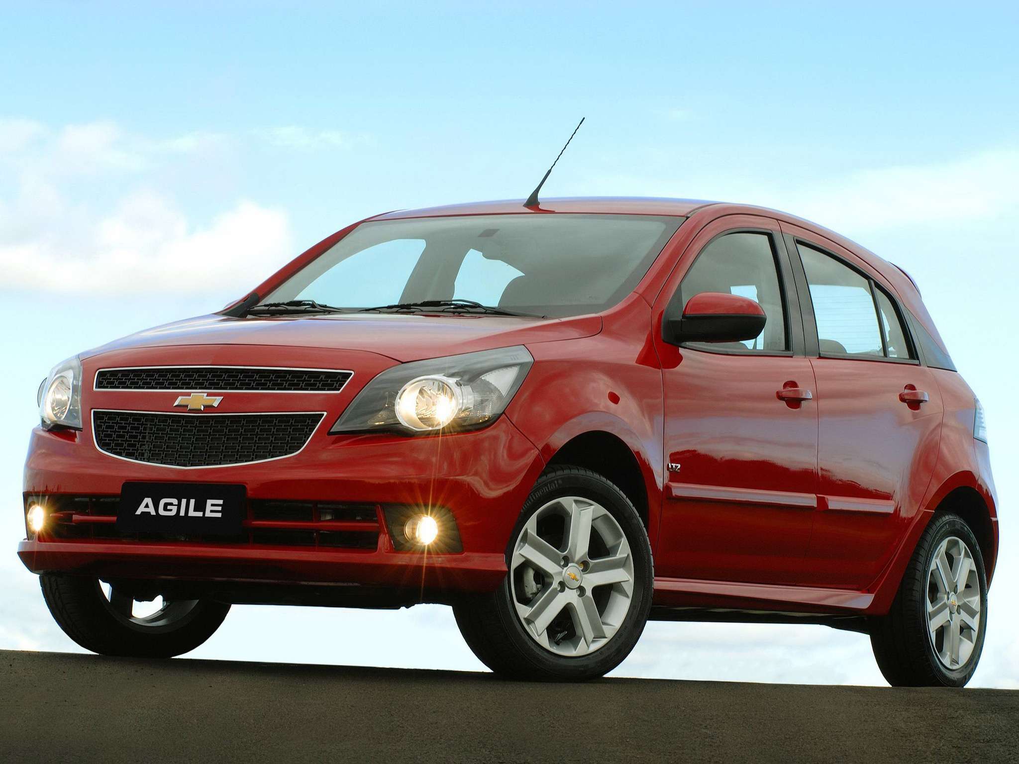 Chevrolet Agile respira com ajuda de aparelhos e seu estado é grave - Autos  Segredos