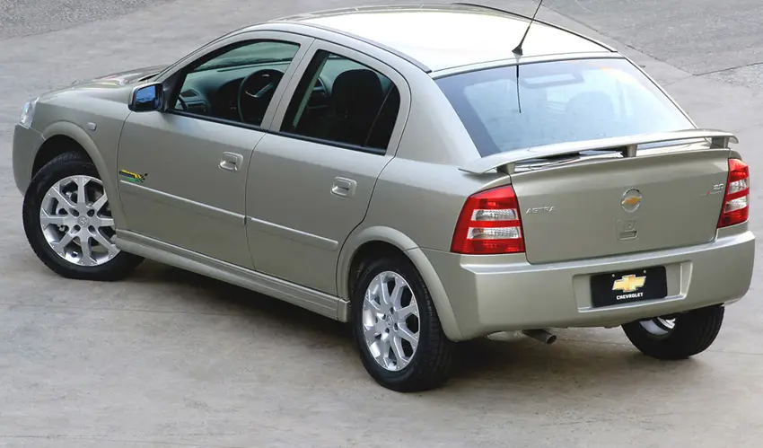 Obituário: Chevrolet Astra está morto e linha Corsa dá últimos