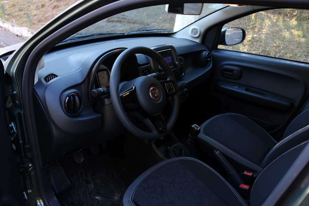 Teste Rápido Fiat Mobi Drive 1.0 3 cilindros - Tente outra vez