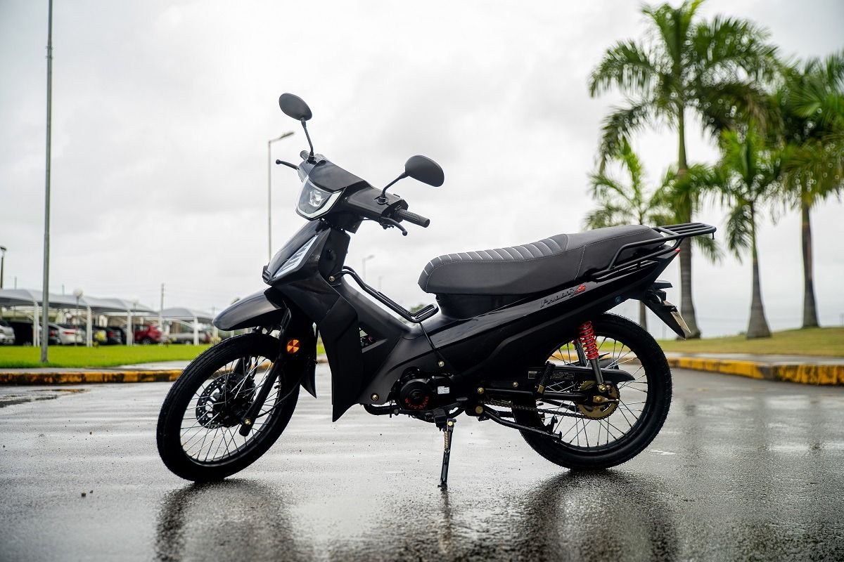 Moto elétrica Shineray SHE S é lançada no Brasil por R$ 18.990