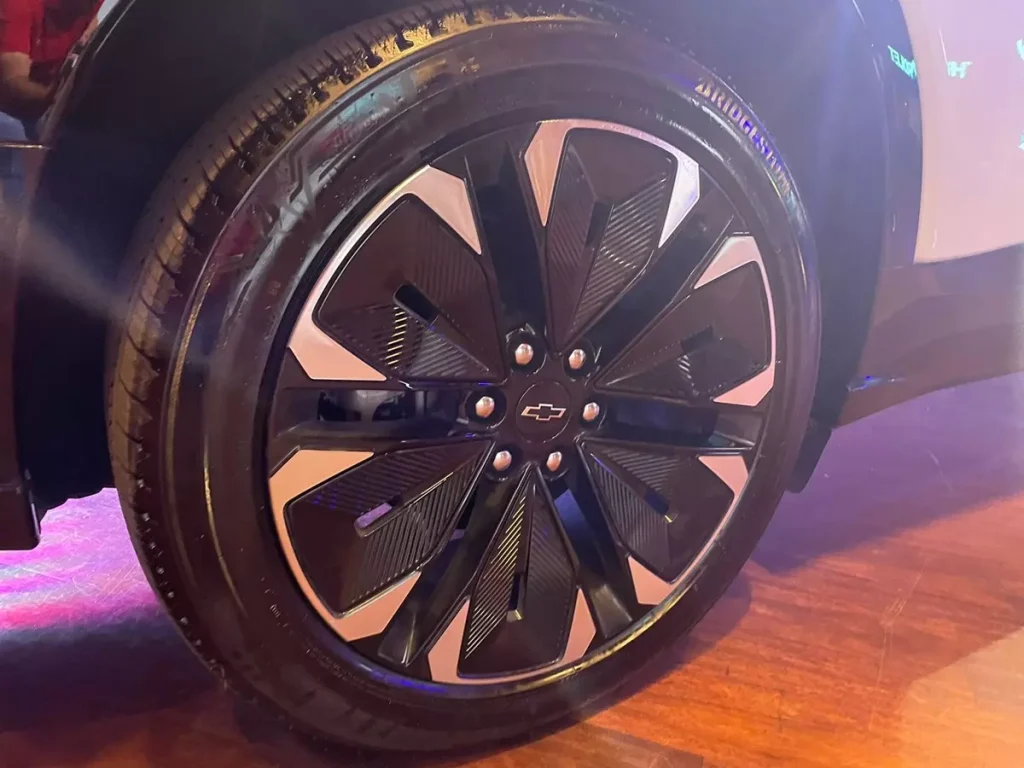 roda de 21" do Novo Chevrolet Blazer EV RS