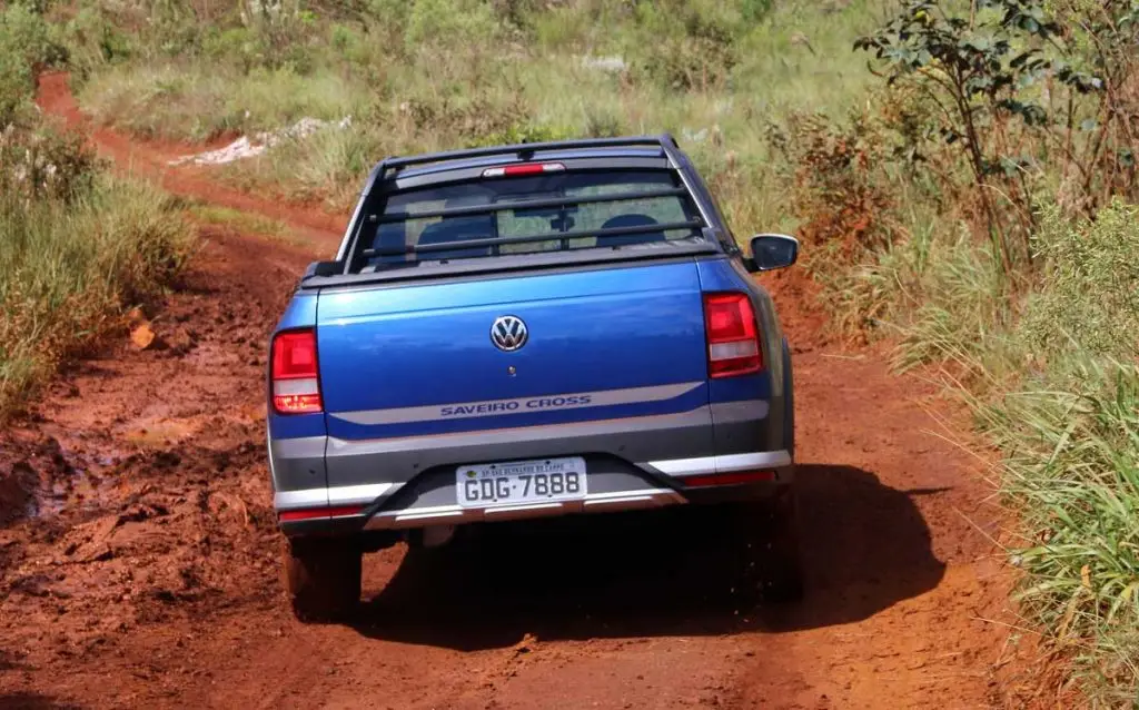 Volkswagen Saveiro Cross não muda de comportamento