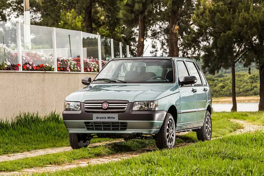 Fiat Uno ganha Série Especial Itália por R$ 34.430