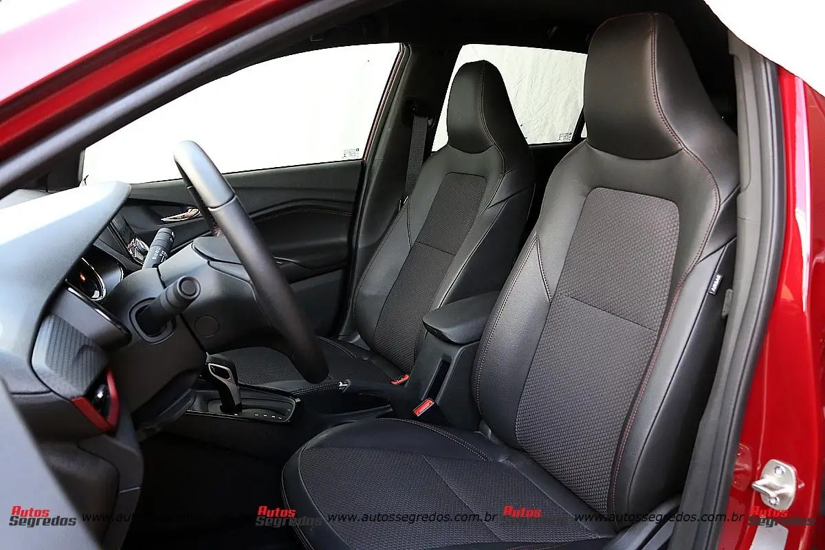 Teste Chevrolet Onix RS 2023: visual chamativo é o destaque